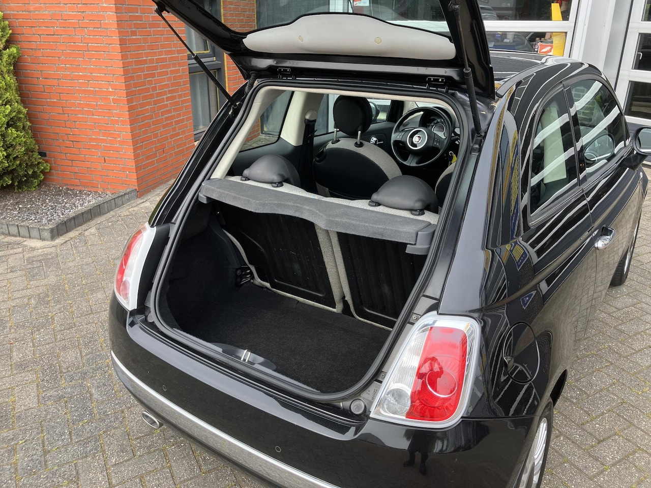 Fiat 500 - 1.2 Lounge | Panoramadak | Lichtmetalen velgen |