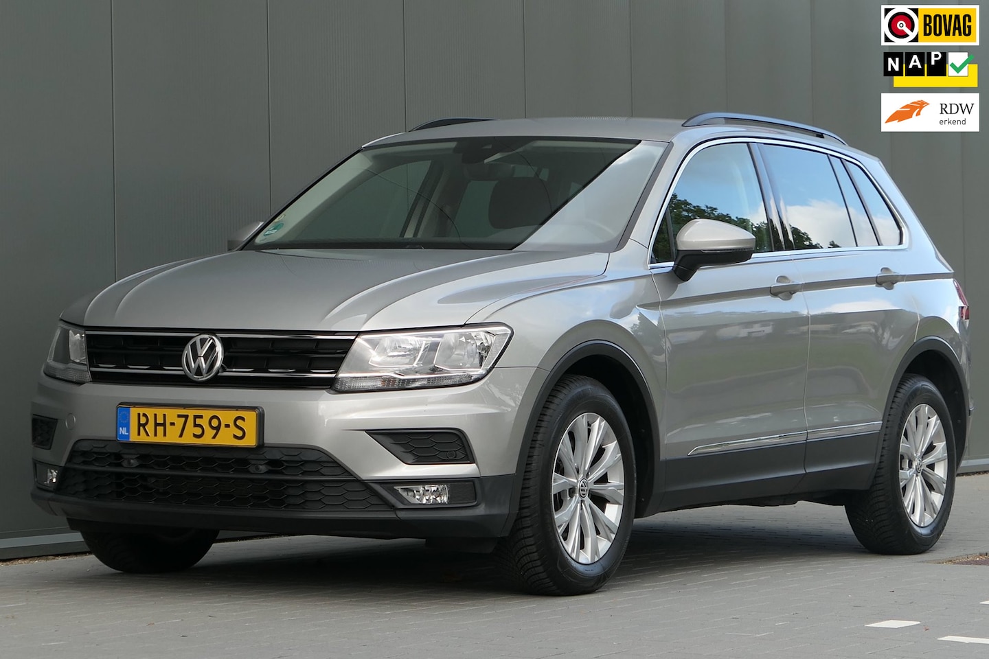 Volkswagen Tiguan - 1.4 TSI ACT Comfortline NAP Cruise Lane Assist Stoelverwarming - AutoWereld.nl