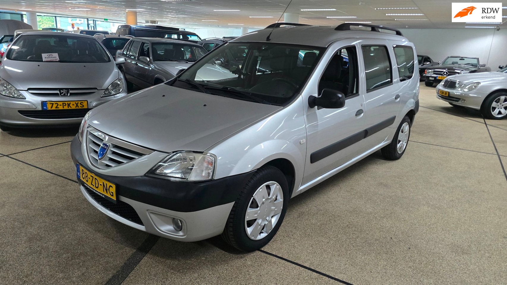 Dacia Logan MCV - 1.6 Lauréate Airco 148.000dkm - AutoWereld.nl
