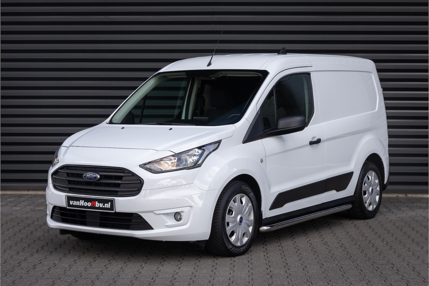 Ford Transit Connect - 1.5 EcoBlue L1 Trend Trekhaak Navi Camera - AutoWereld.nl