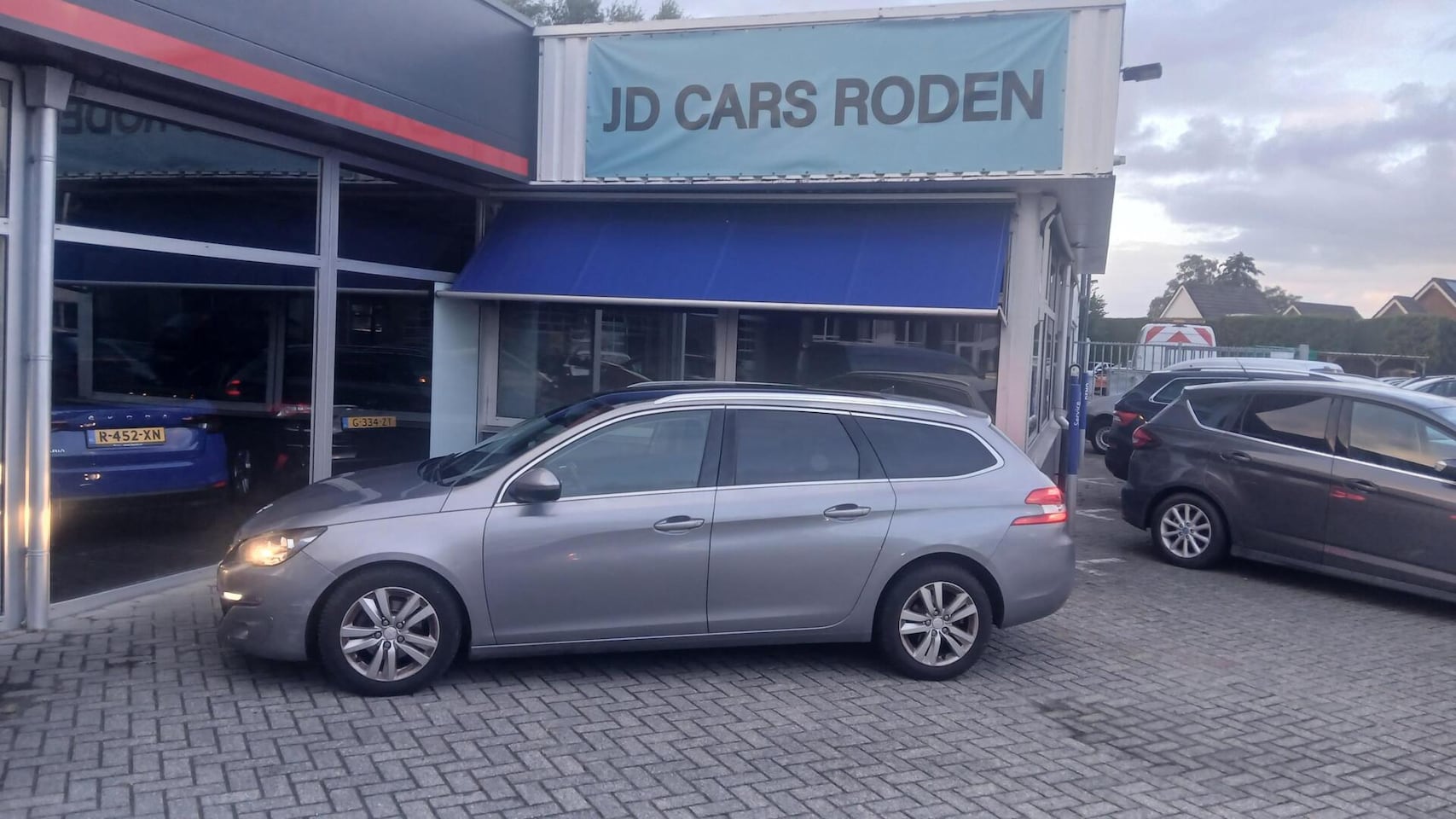 Peugeot 308 SW - 1.2 PureTech Executive! Luxe! Apk! export! - AutoWereld.nl