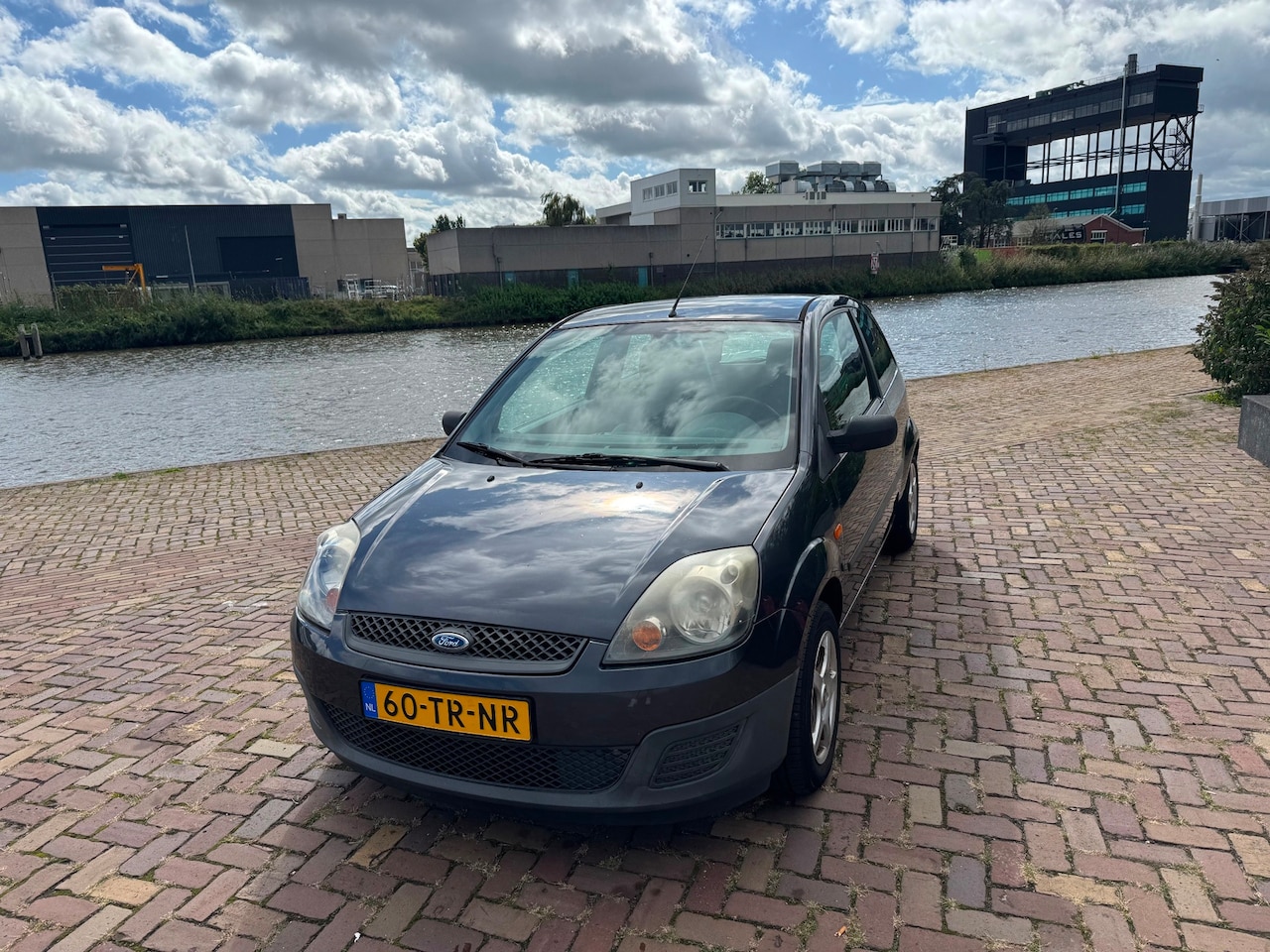 Ford Fiesta - 1.3-8V Cool & Sound - AutoWereld.nl
