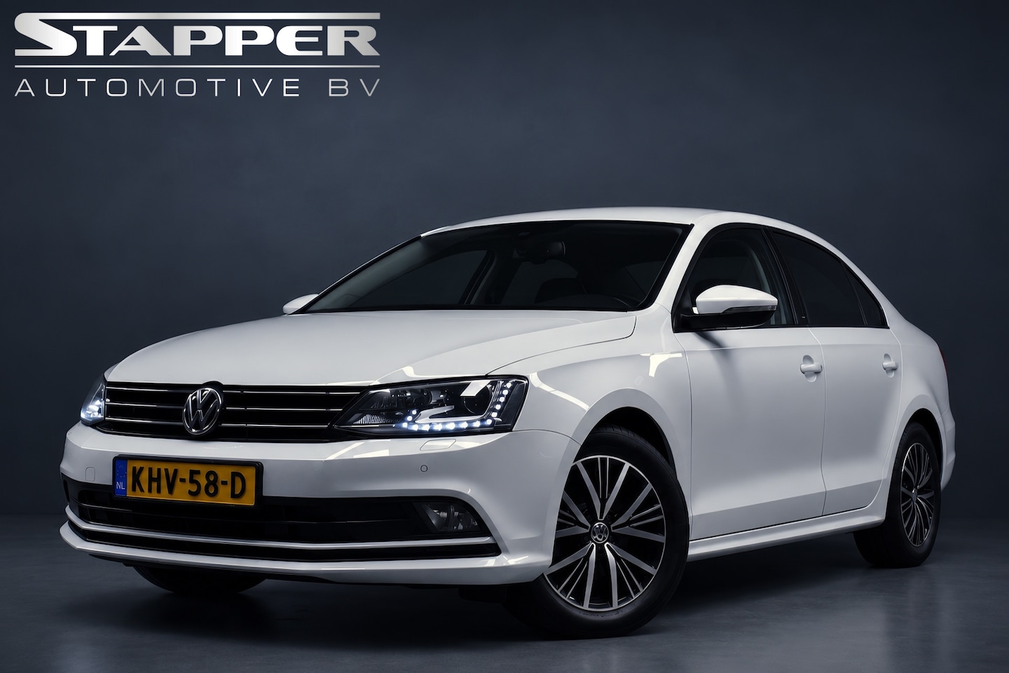 Volkswagen Jetta - 1.2 TSI 105pk Allstar 1e Eig. Navi/Xenon/Led/Climate/Stoelverw./Pdc/Cruise/Lmv - AutoWereld.nl