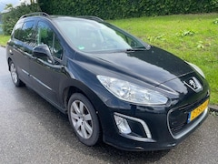 Peugeot 308 SW - 1.6 VTi Active - koppakking lek