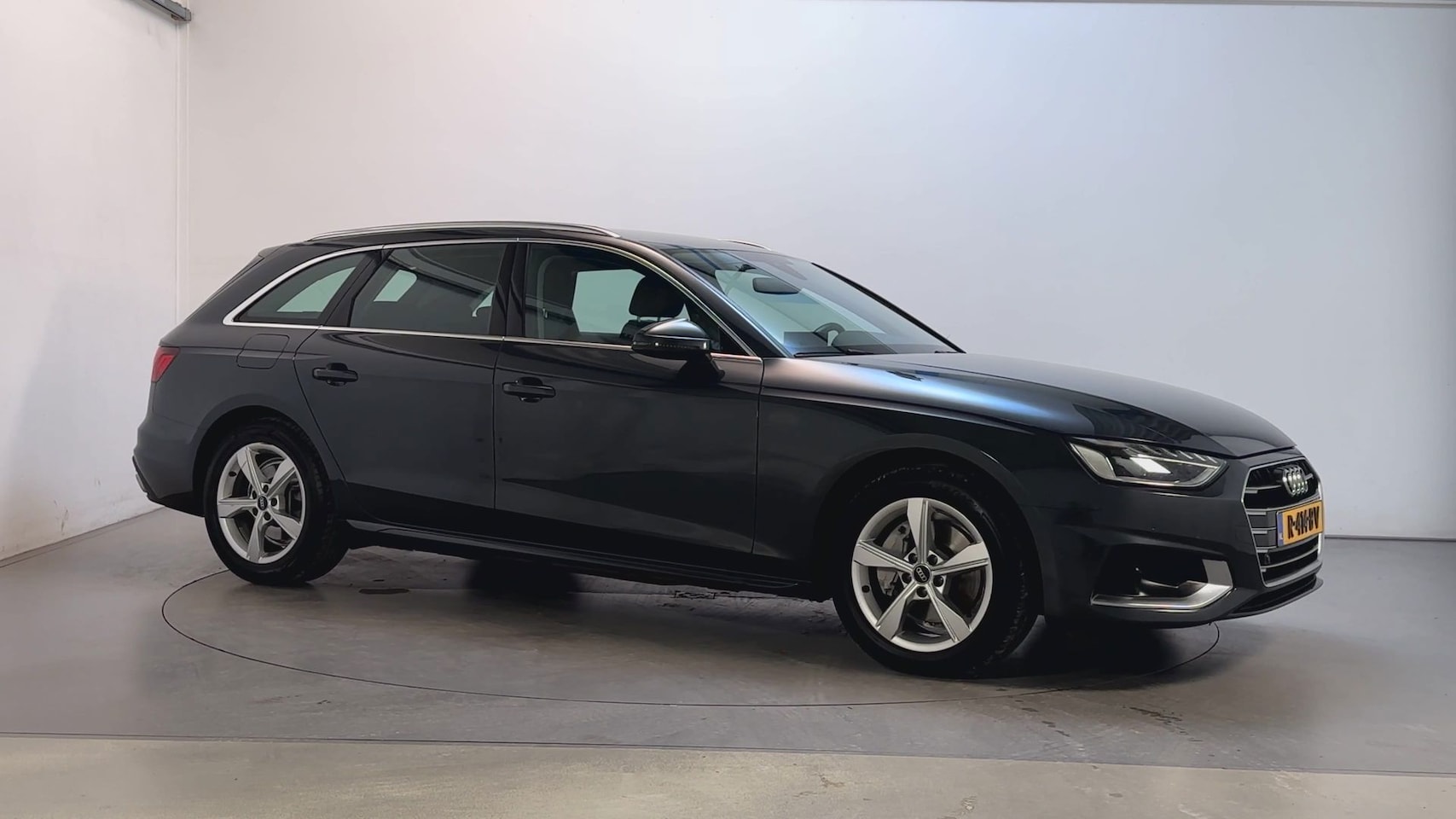Audi A4 Avant - 40 TFSI Advanced Edition Parkeersensoren LED Navigatie DAB+ App-Connect - AutoWereld.nl
