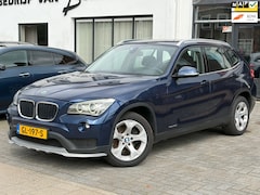 BMW X1 - SDrive20i Executive, Trekhaak, Navigatie, L.M.Velgen, Climate control