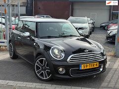 MINI 3-Deurs - 1.6 One Red Hot | Xenon | 17” LMV | Airco |