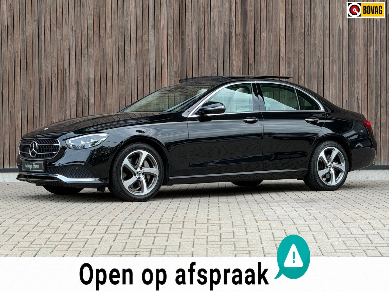 Mercedes-Benz E-klasse - 300 e Luxury Line / Pano / Trekhaak / - AutoWereld.nl