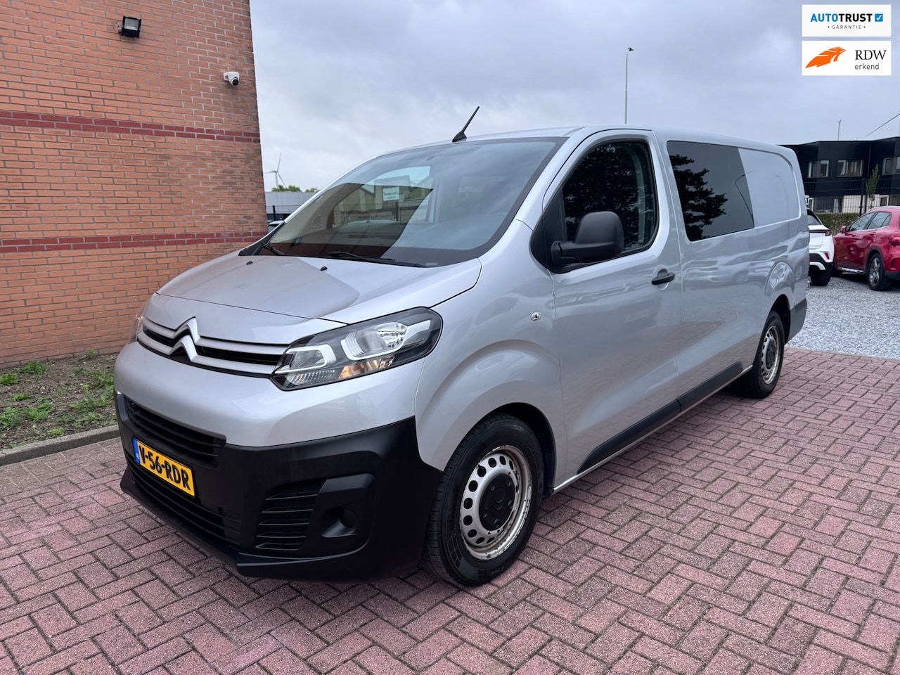 Citroën Jumpy - 2.0 BlueHDI 120 Business XL DC S&S L3H1, 5 Pers., Marge, Euro 6, Trekhaak, - AutoWereld.nl