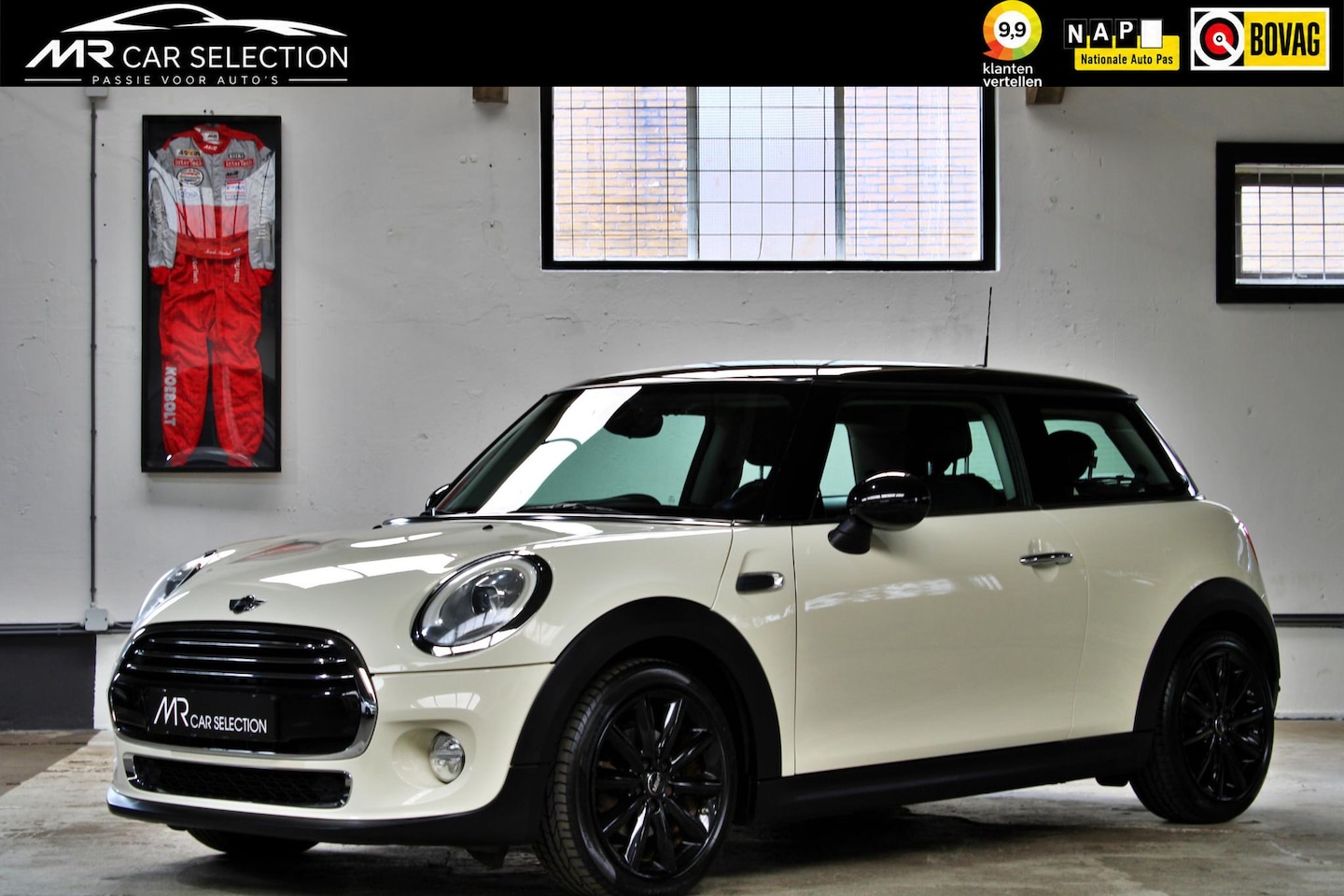 MINI 3-Deurs - 1.5 Cooper Business | LED | Keyless entry | NL geleverd | 12 maanden garantie - AutoWereld.nl