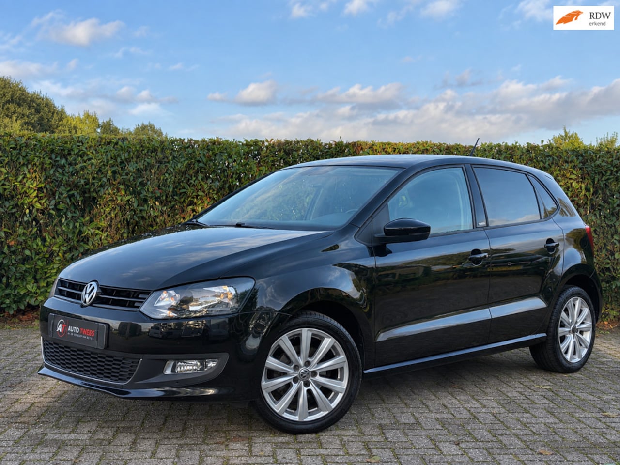 Volkswagen Polo - 1.2-12V BlueMotion stoelverwarming/Nwe ketting/cruise/clima - AutoWereld.nl