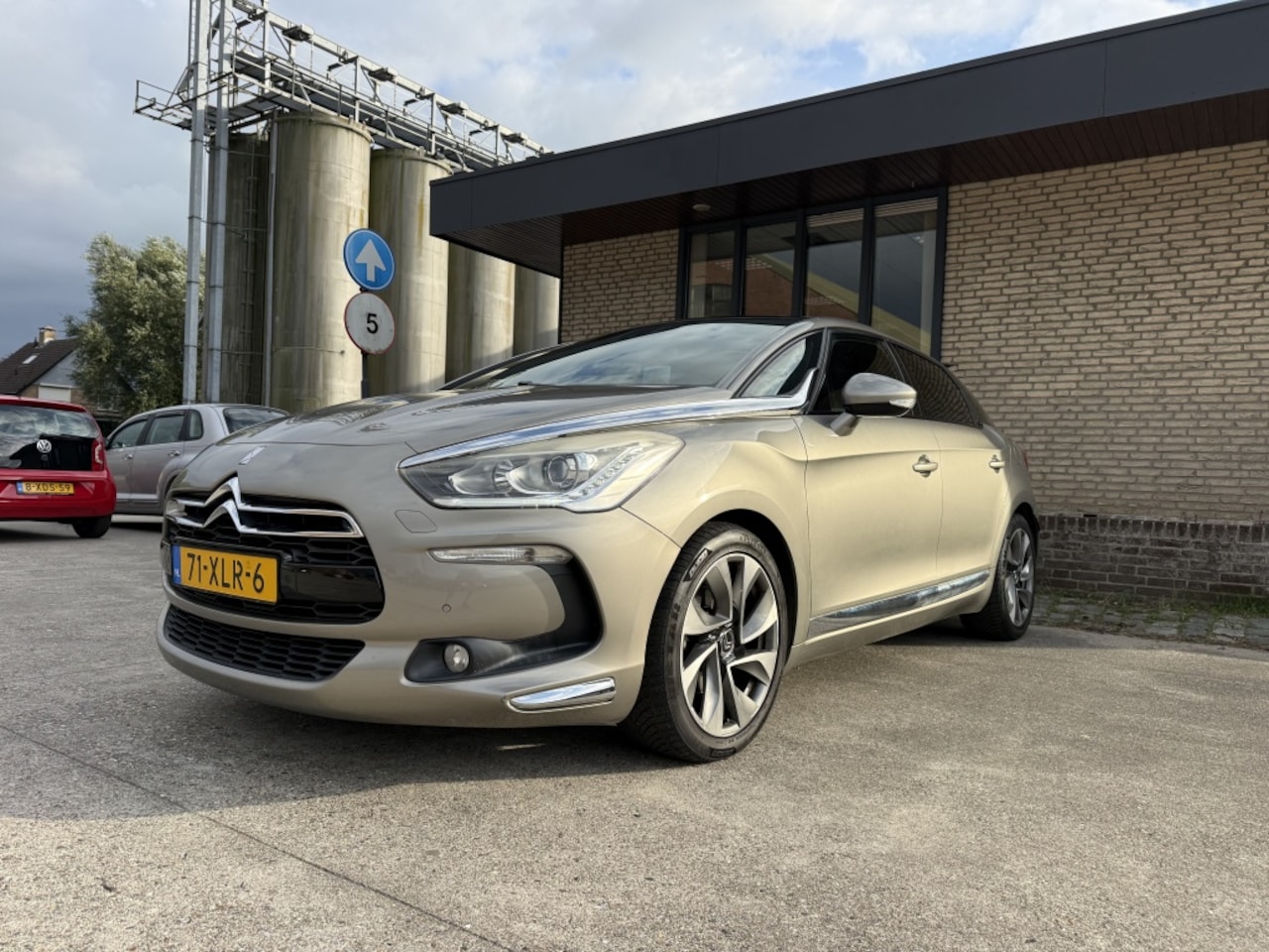 Citroën DS5 - 1.6 THP So Chic 1.6 THP So Chic - AutoWereld.nl
