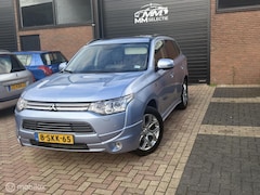 Mitsubishi Outlander - PHEV Instyle+ NAP 1ste Eigenaar Leer