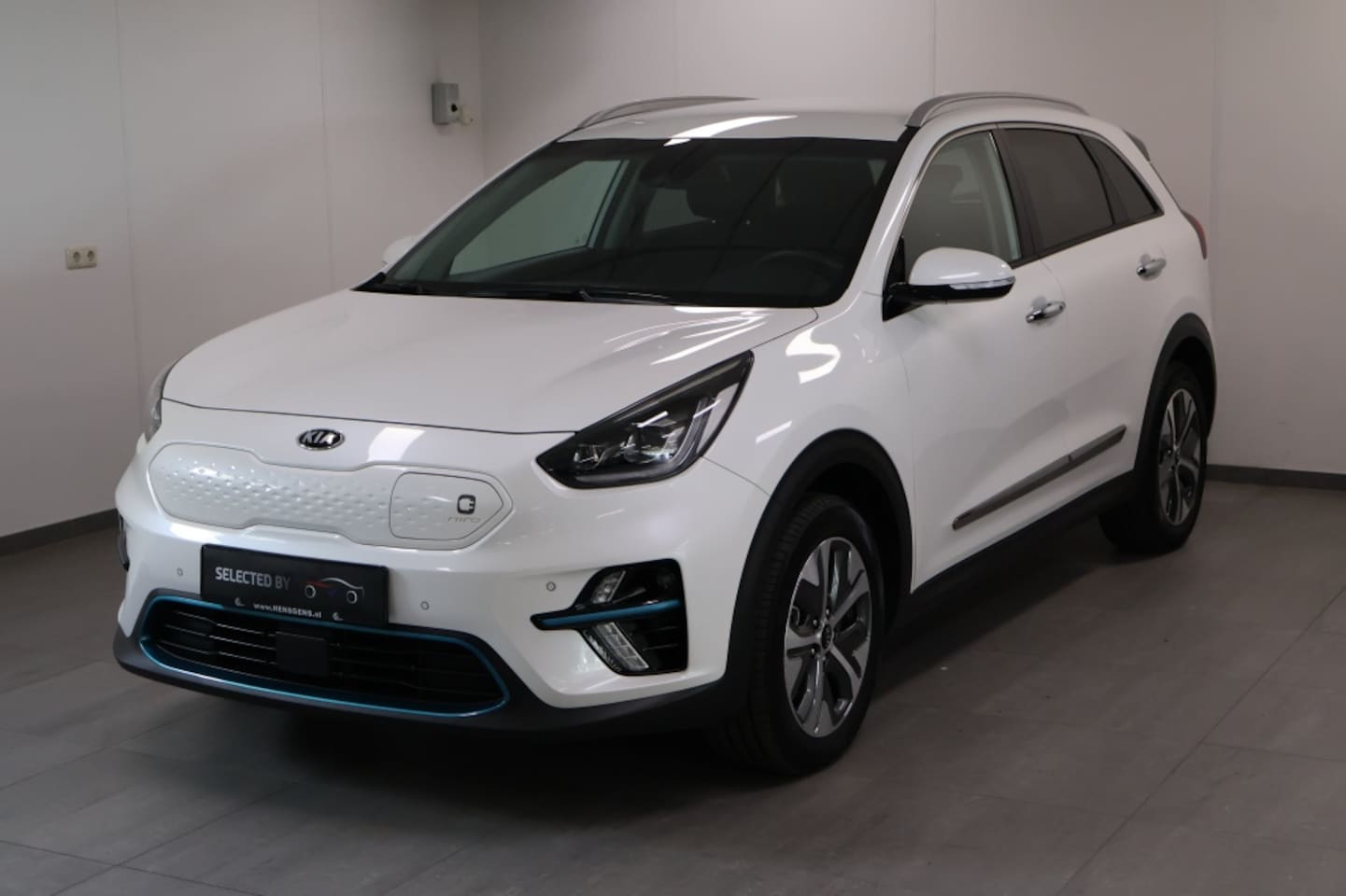 Kia e-Niro - ExecutiveLine 64 kWh | 3-fase laden - AutoWereld.nl
