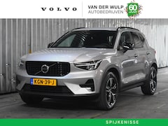 Volvo XC40 - B4 197PK Plus Dark | Trekhaak | Getint Glas | Verwarmbare voorruit |
