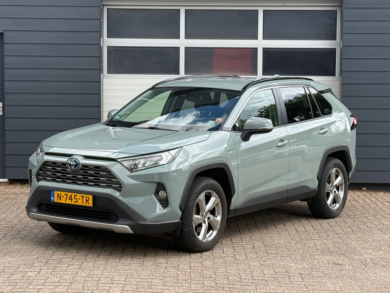 Toyota RAV4 - 2.5 Hybrid Business Plus 2.5 Hybrid Business Plus - AutoWereld.nl