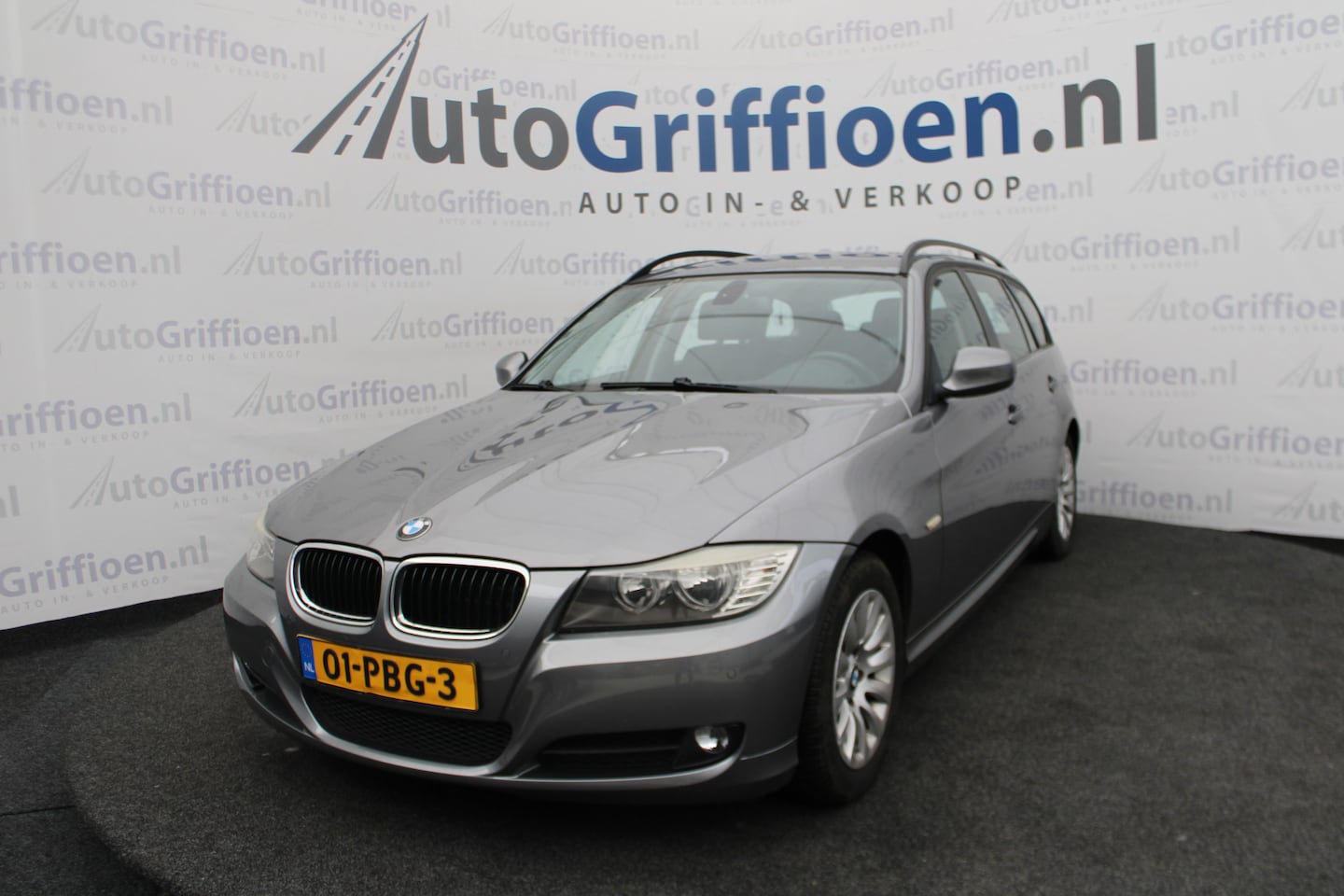 BMW 3-serie Touring - 318i nette 6-bak met cruisecontrol - AutoWereld.nl