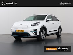 Kia e-Niro - ExecutiveLine 64 kWh | Schuif/kantel dak | Stoel/Stuurverwarming | Achteruitrijcamera | Ad