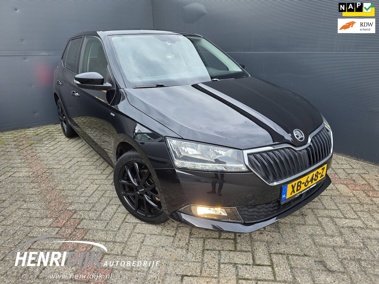 Skoda Fabia - 1.0 Clever Navi / Cruise / Clima / Trekhaak / Carplay - AutoWereld.nl