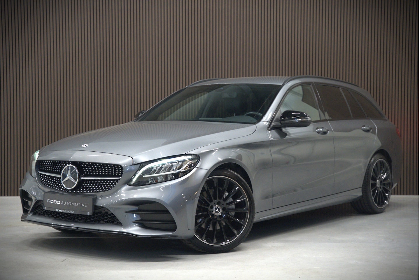 Mercedes-Benz C-klasse Estate - 160 Business Solution AMG Limited | Stoelverwarming | Cruise Control | Camera | Navigatie - AutoWereld.nl