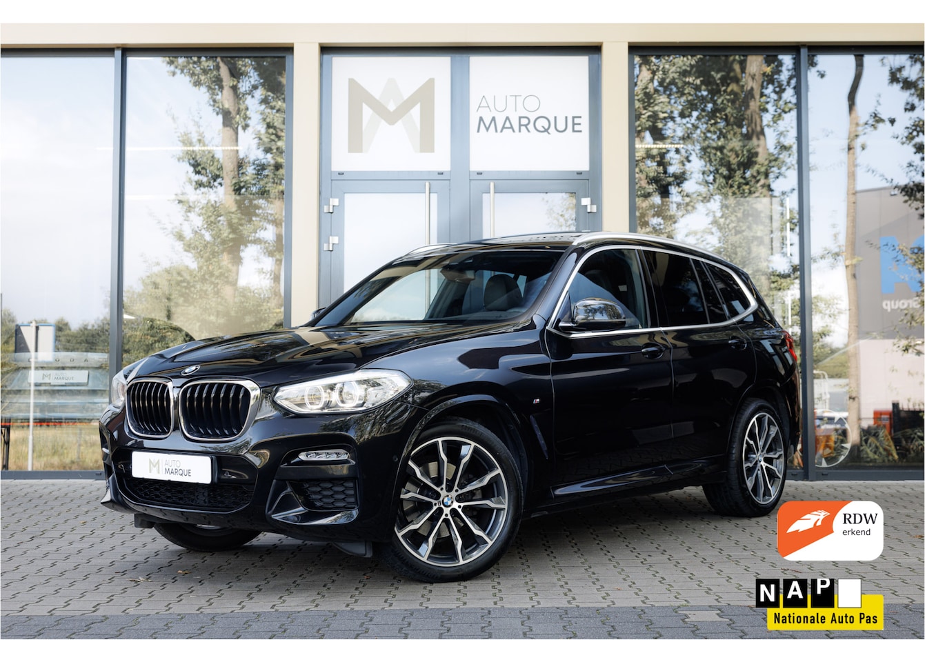 BMW X3 - xDrive20i Aut. | High Executive | M Sportpakket | Panoramadak | 20" LM Velgen | Head-Up Di - AutoWereld.nl