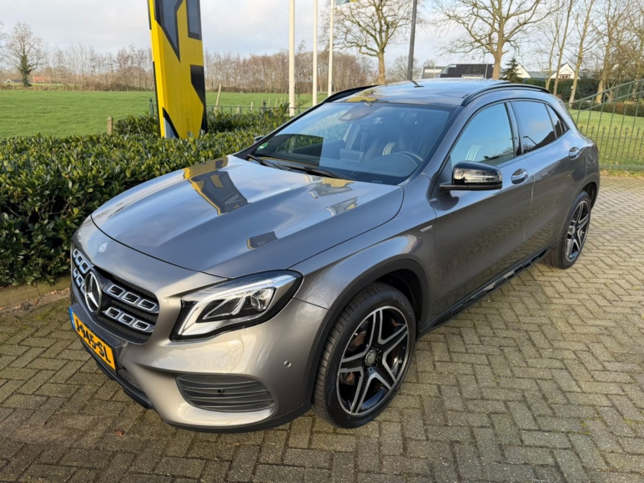 Mercedes-Benz GLA-Klasse - 250 4Matic Edtion 1 Pano / Blindspot / Camera - AutoWereld.nl