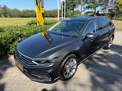 Volkswagen Passat Variant - 1.4 TSI PHEV GTE Business Pano / Dynaudio / Virtual / Trekhaak