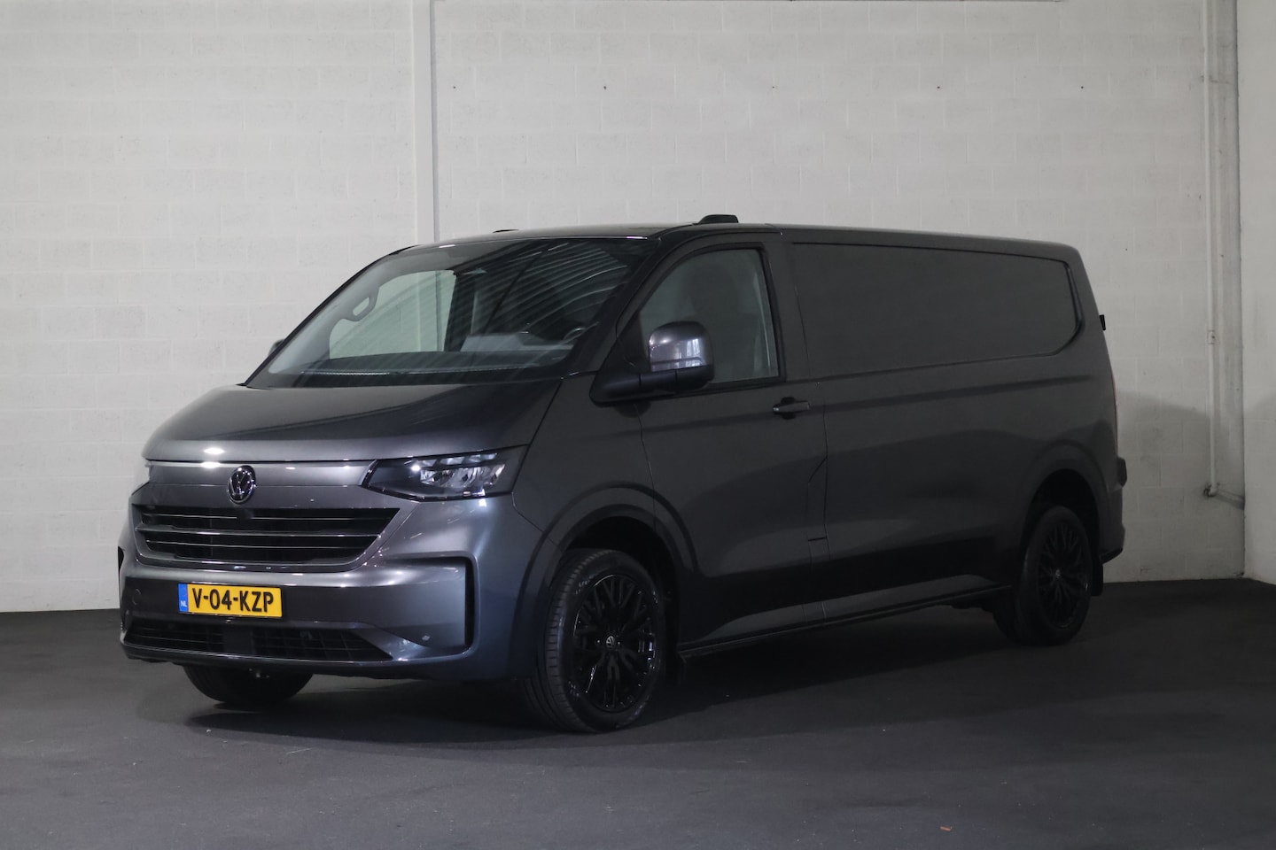 Volkswagen Transporter - T7 2.0 TDI L2 H1 150pk - AutoWereld.nl