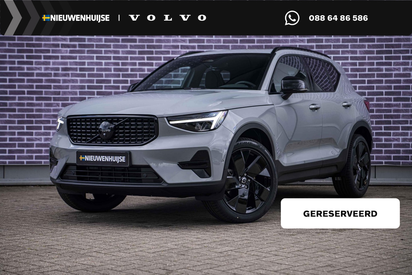 Volvo XC40 - 2.0 B4 Plus Black Edition | Trekhaak | Lichtmetalen Velgen 20 inch | Harman Kardon Audio | - AutoWereld.nl