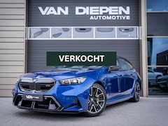 BMW 5-serie Touring - M5 728PK - Ceramic l M-Drivers Pack l PANO l B&W