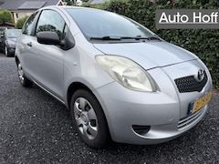 Toyota Yaris - 1.0 VVTi Terra | Elekt. Ramen | Radio / CD | Stuurbekrachtiging | Nieuwe APK