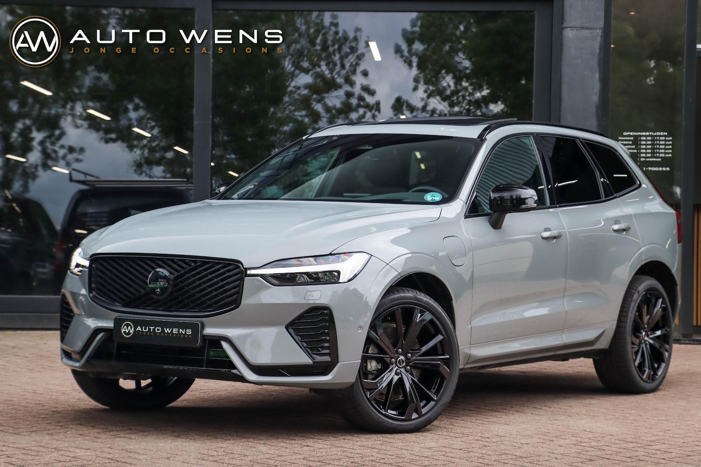 Volvo XC60 - T6 AWD Ultra Black Edition 360 Cam Pano Trekhaak 21 inch Alarm - AutoWereld.nl