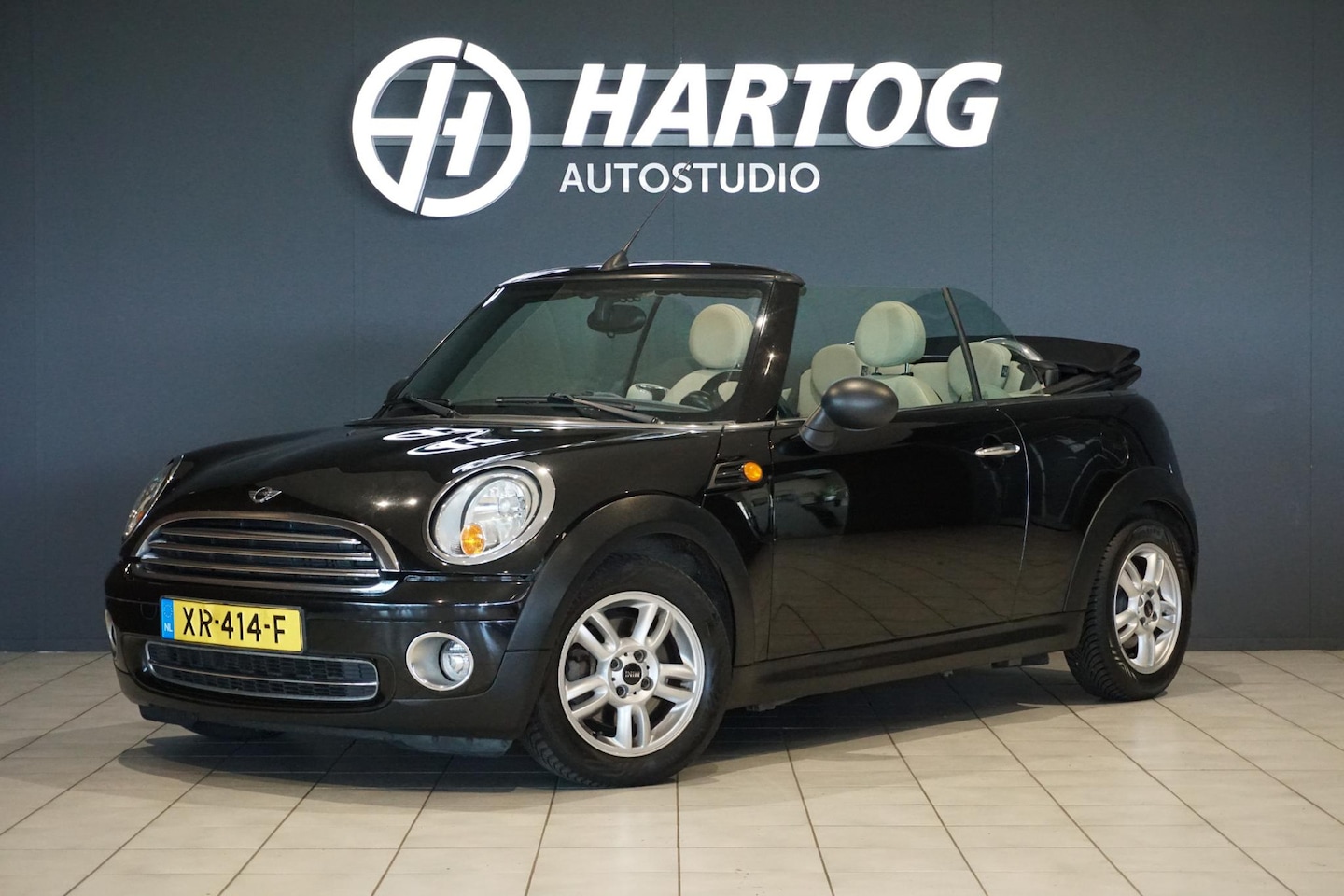 MINI Cabrio - 1.6 One Chili + LEDER / PDC - AutoWereld.nl
