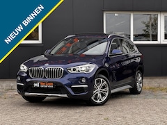 BMW X1 - sDrive20i High Executive Automaat 192PK/Pano/Elek stoelen/Trekhaak/Head Up/
