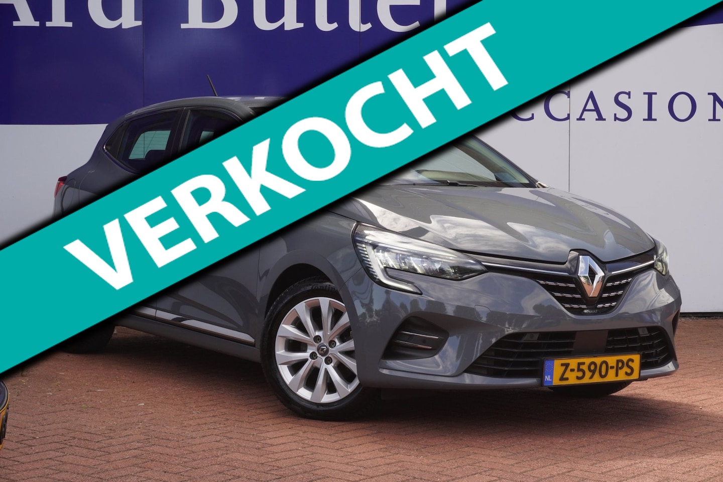 Renault Clio - 1.6 E-Tech Hybrid 140 Intens +Led+Navigatie+Half-Leder+stoel-verw+Camera+cruise+Parkeer-Hu - AutoWereld.nl