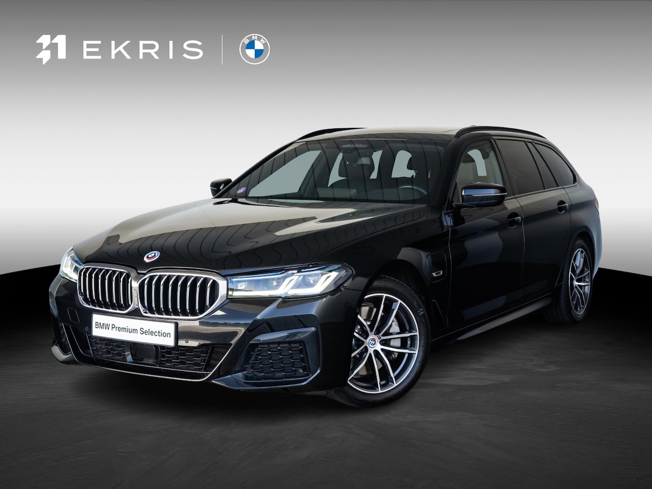 BMW 5-serie Touring - 530e Toruing | M Sportpakket | Comfort Access | Driving Assistant Professional | Head Up D - AutoWereld.nl