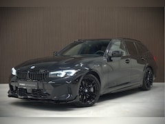 BMW 3-serie Touring - 330i xDrive High Excecutive M Sport | M Performance | Stoelverwarming | Camera | Navigatie