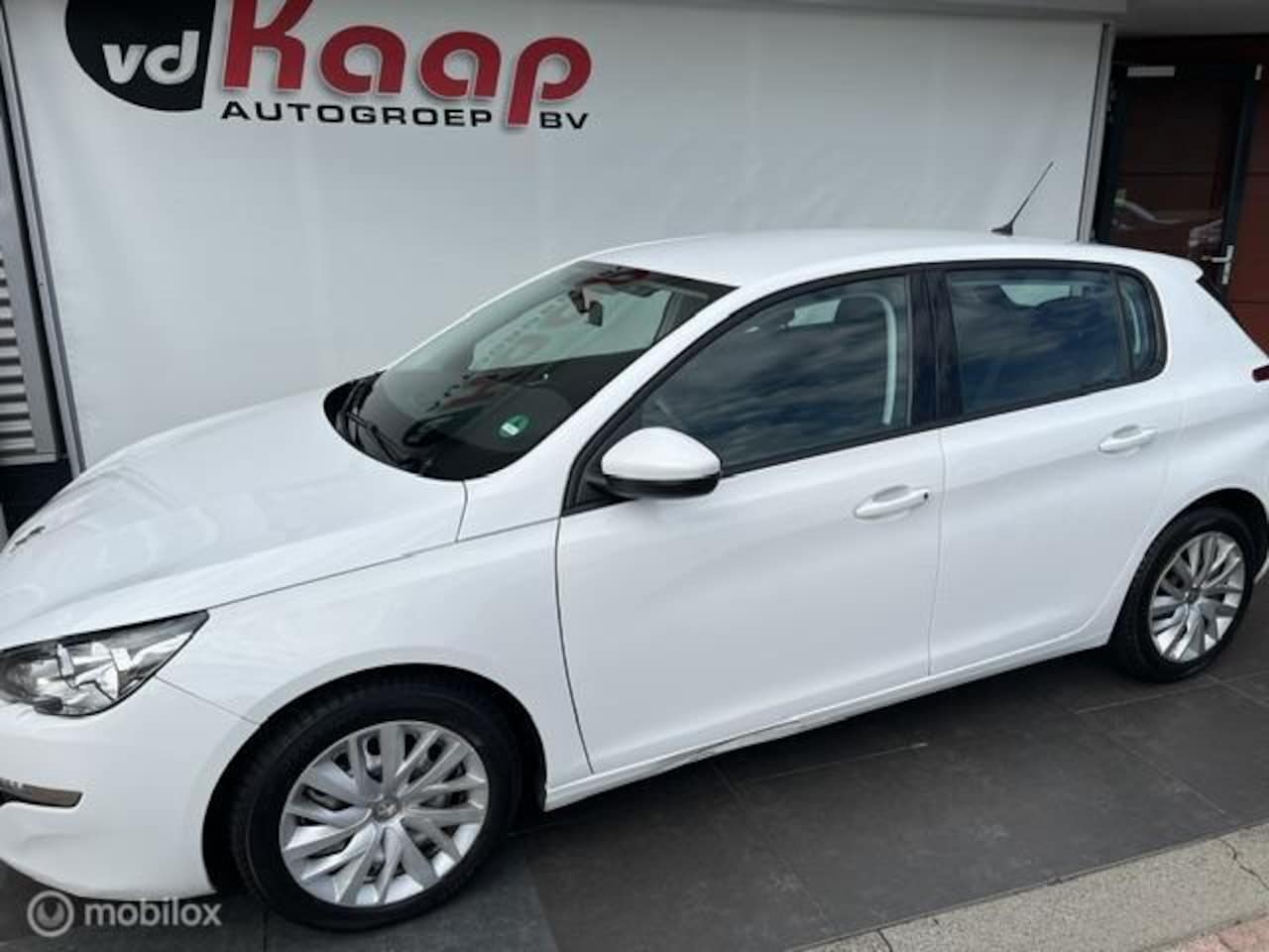 Peugeot 308 - 1.6 BlueHDi Blue Lease 1.6 BlueHDi Blue Lease - AutoWereld.nl