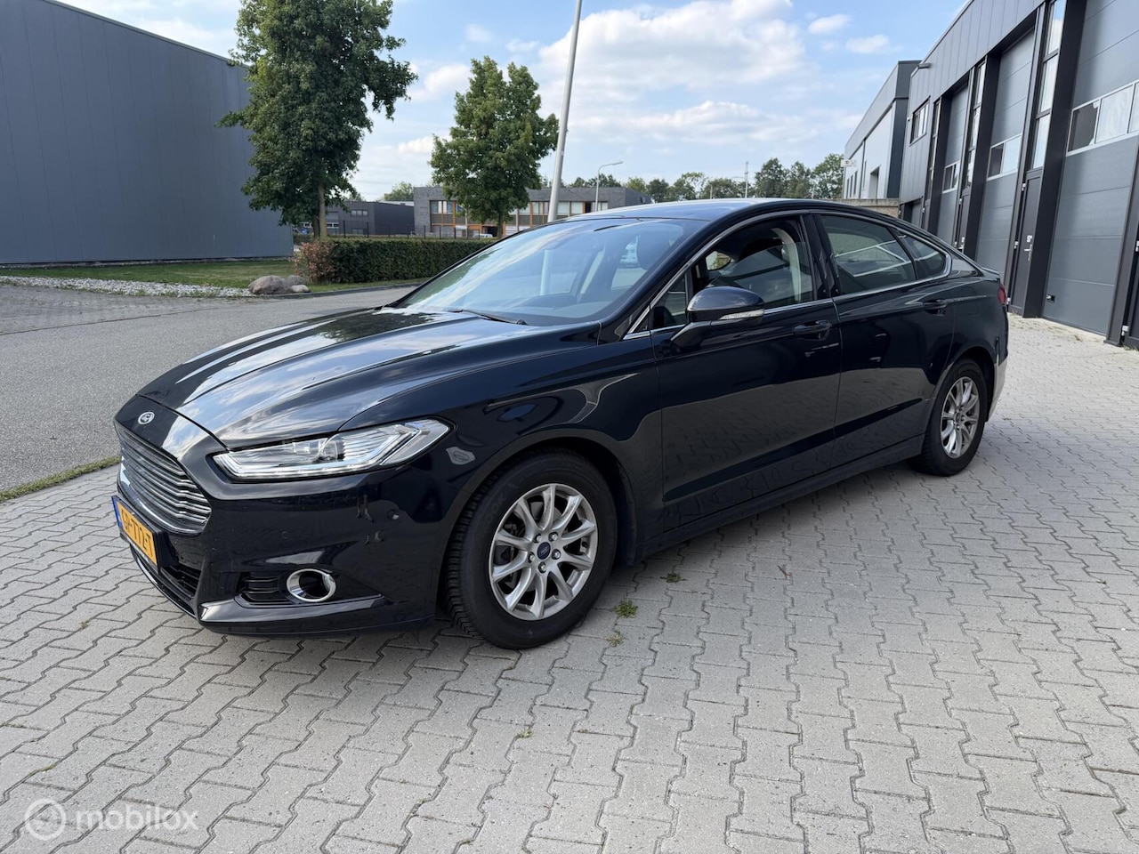 Ford Mondeo - 1.5 Titanium NL AUTO GOED ONDERHOUDEN - AutoWereld.nl
