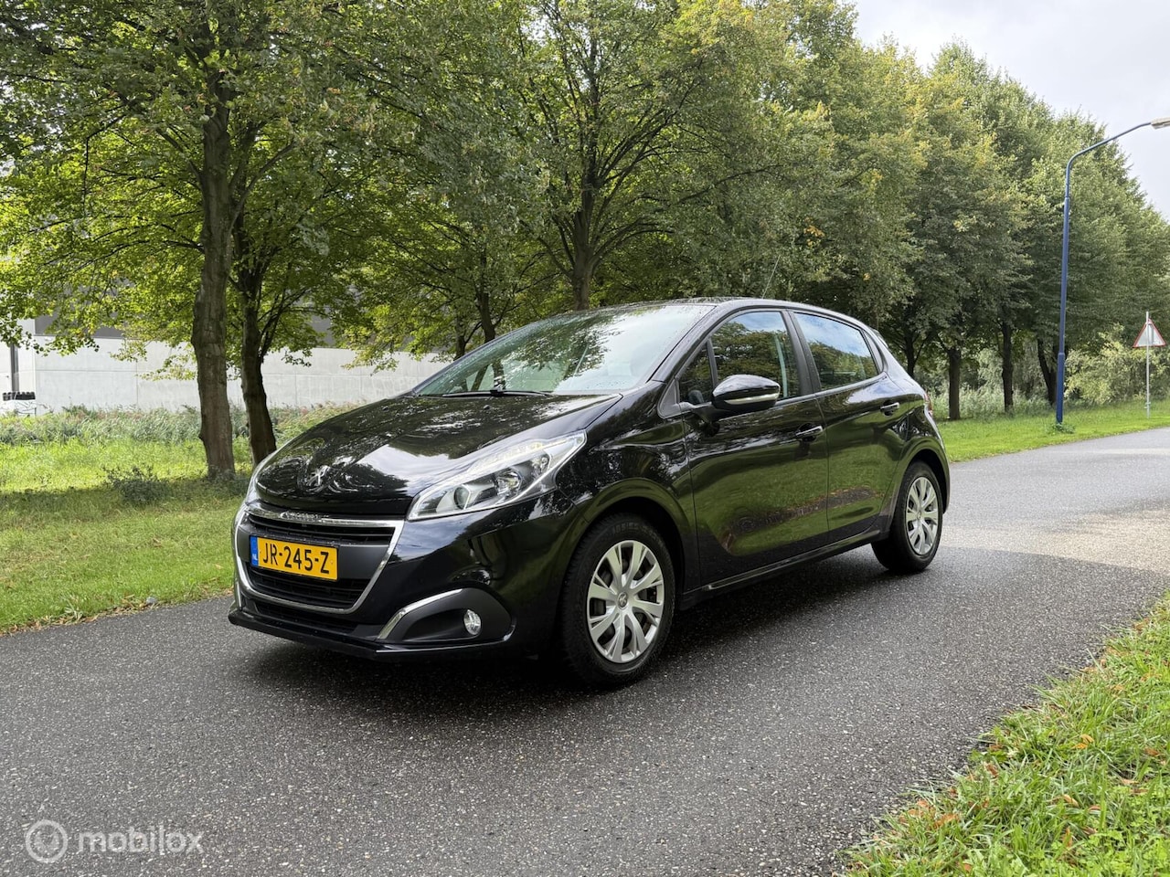 Peugeot 208 - 1.2 PureTech Blue Lion*DISTRIBUTIE VERV*NAVI*NAP - AutoWereld.nl