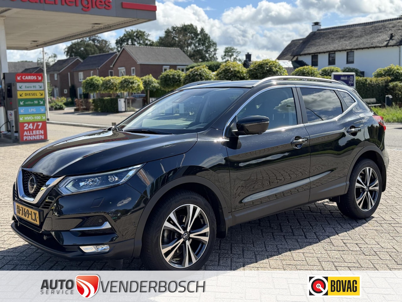 Nissan Qashqai - 1.3 DIG-T Tekna 159pk | Automaat | Navi | Trekhaak 1.500 kg - AutoWereld.nl