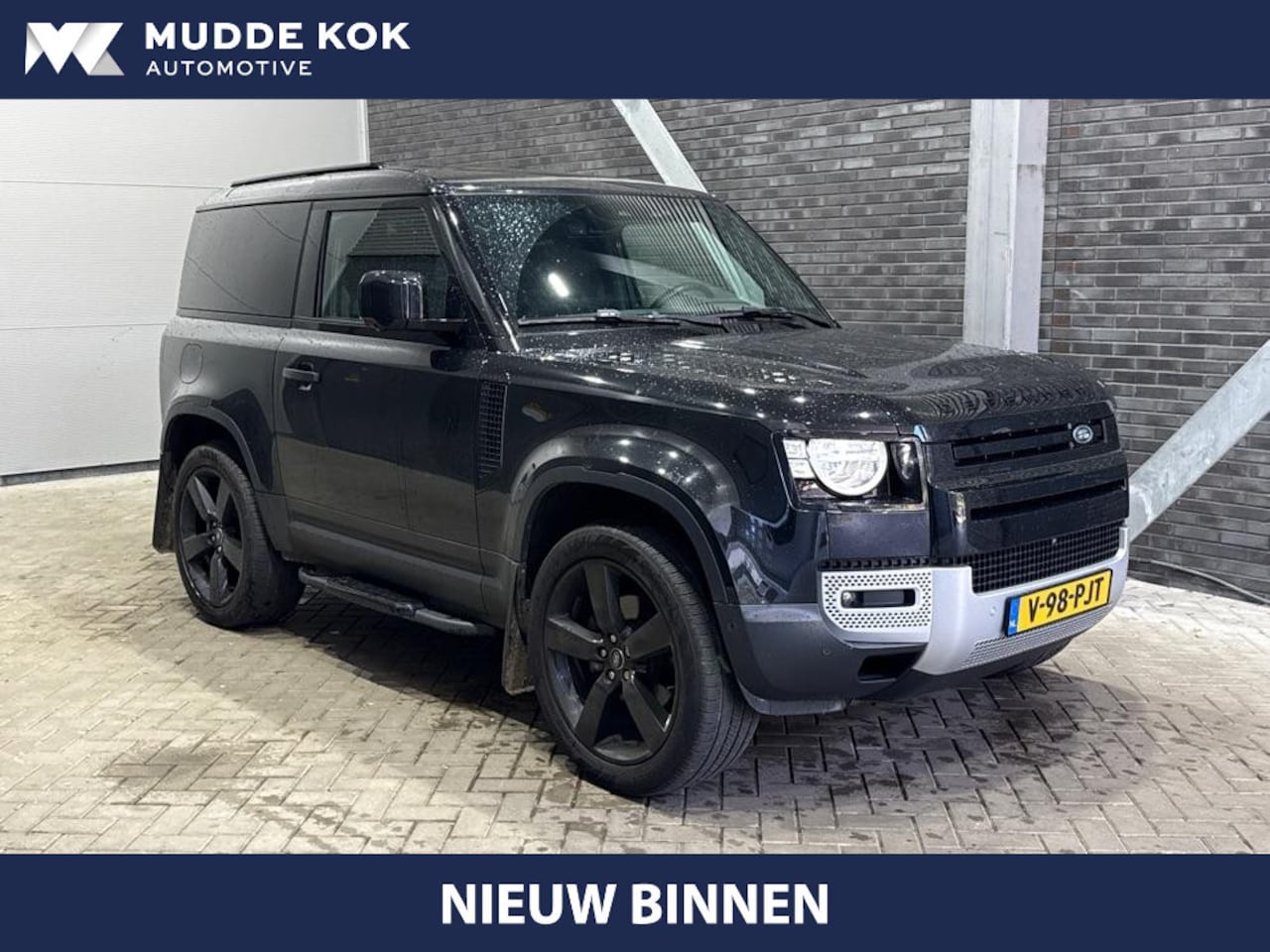 Land Rover Defender 90 - 3.0 D250 MHEV S | GRIJS KENTEKEN | Trekhaak | 360-camera | 22 inch | BLIS - AutoWereld.nl