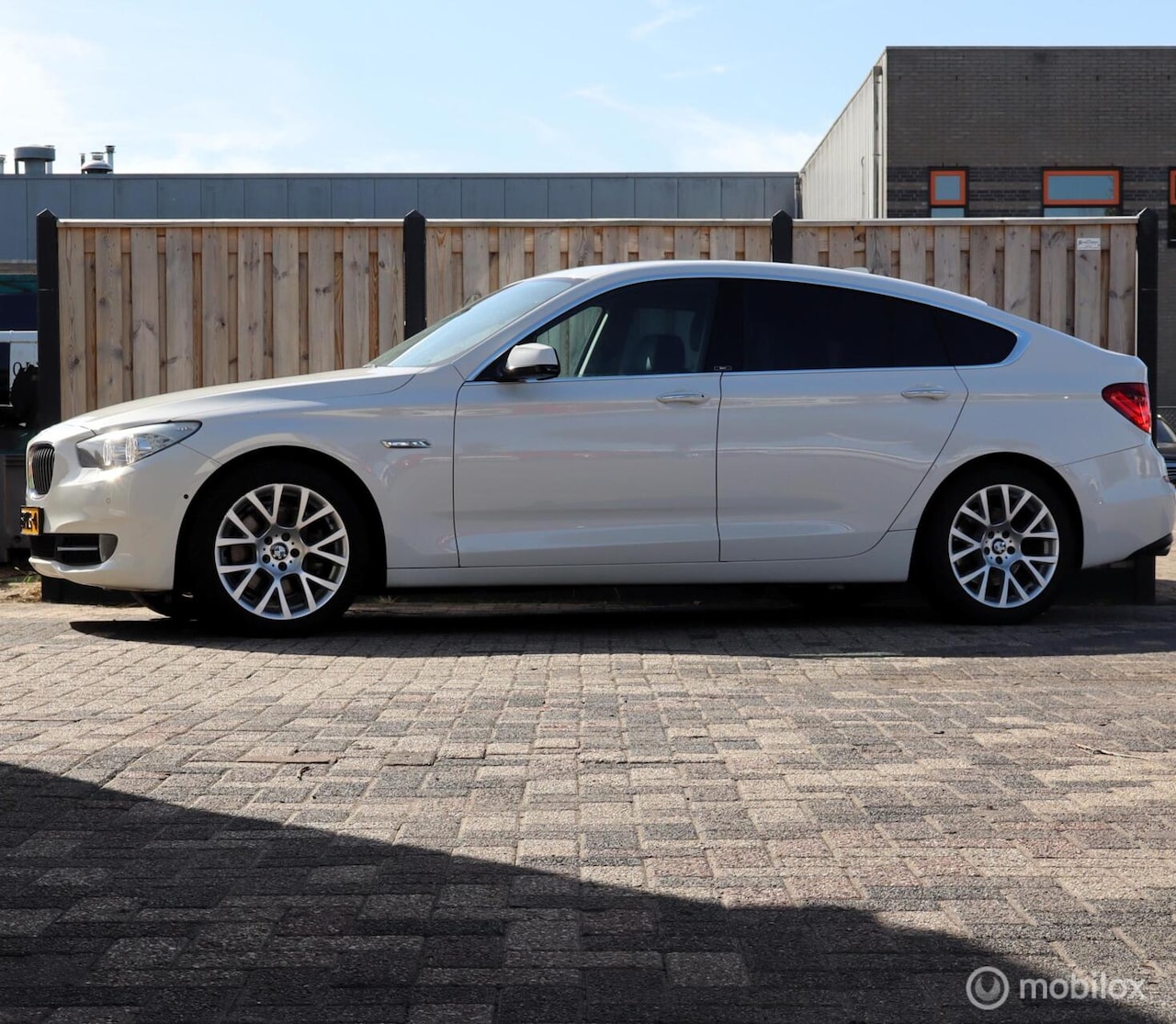 BMW 5-serie Gran Turismo - 535d High Executive 535d High Executive - AutoWereld.nl
