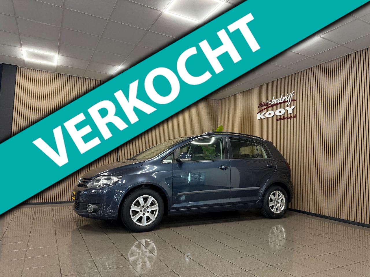 Volkswagen Golf Plus - 1.4 TSI Highline * Automaat / Trekhaak / Navigatie / Cruise control / LM Velgen * - AutoWereld.nl