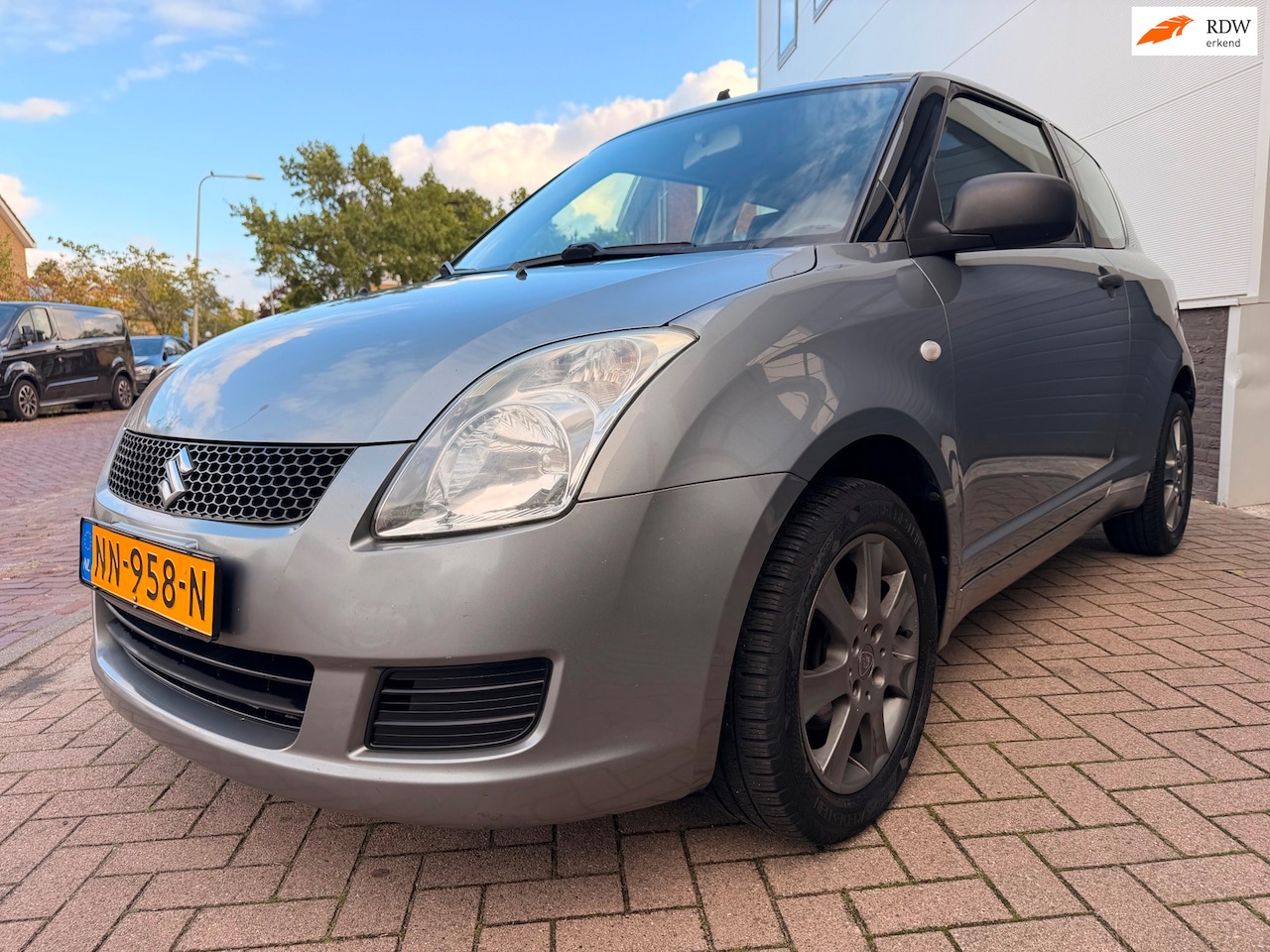 Suzuki Swift - 1.3 Base/Goed-onderhouden/Nette auto - AutoWereld.nl