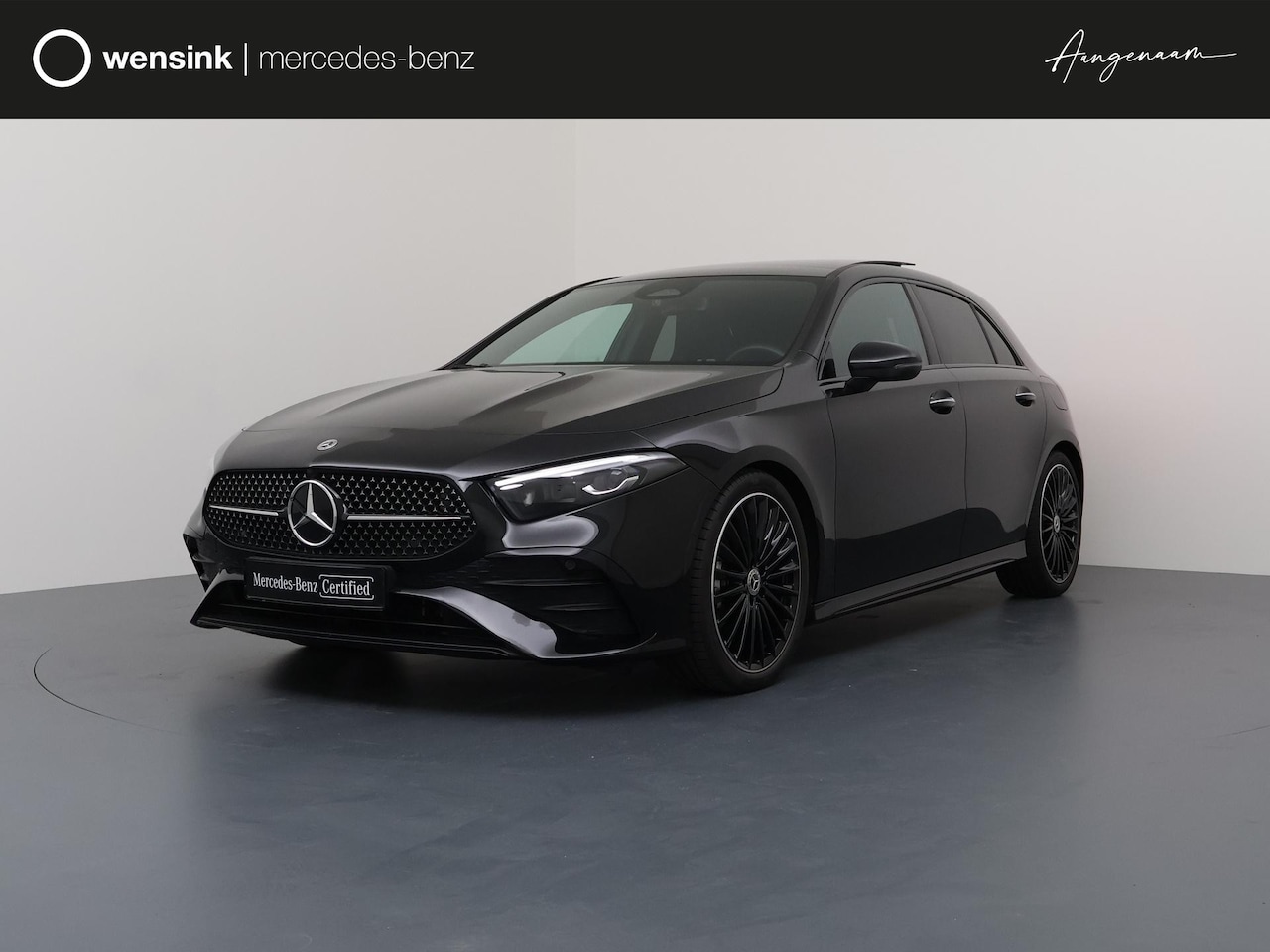 Mercedes-Benz A-klasse - 180 Star Edition AMG Line | Panoramadak | 19 inch LM velgen | Night pakket | Multibeam Led - AutoWereld.nl