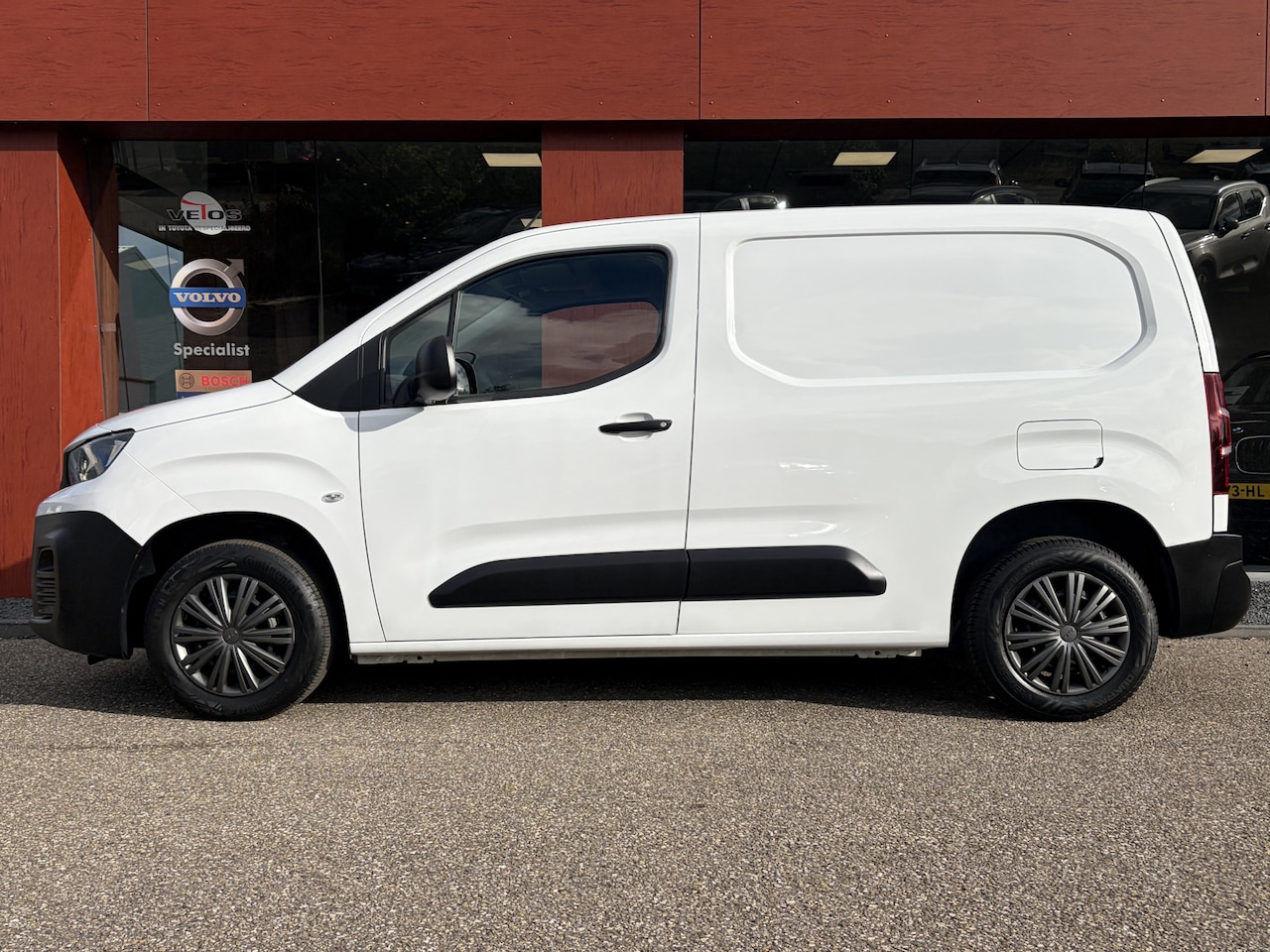 Peugeot Partner - 1.5 BlueHDi 100 S&S L1 1.5 BlueHDi 100 S&S L1 - AutoWereld.nl