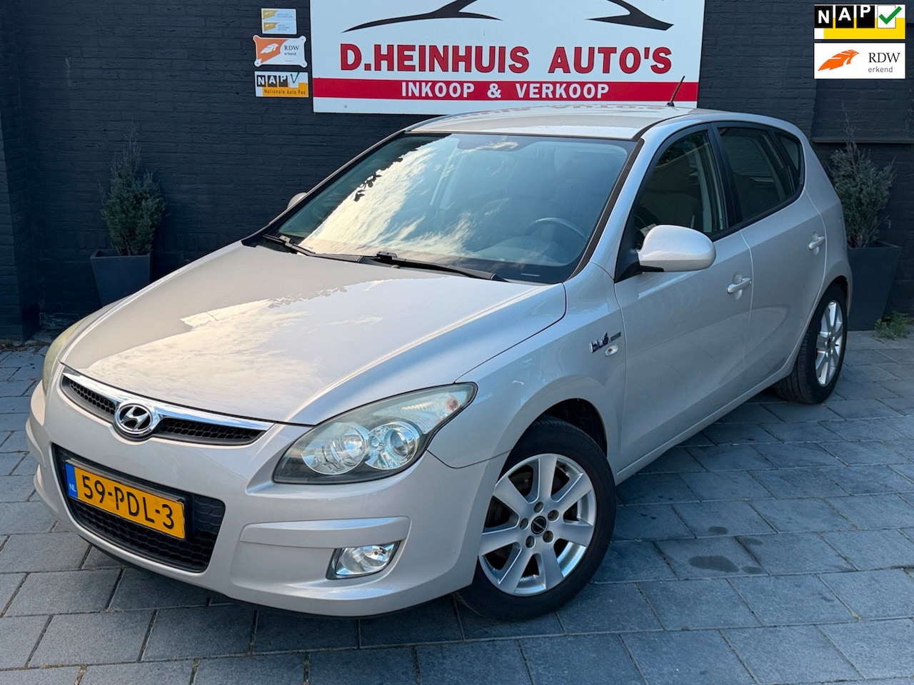 Hyundai i30 - 1.6i Blue Dynamic |APK NIEUW|NETTE AUTO|KLIMA - AutoWereld.nl