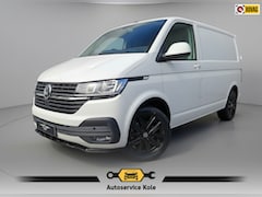 Volkswagen Transporter - 2.0 TDI L1H1 150PK * Trekhaak * Navigatiesysteem * 3-Zits * Parkeercamera * 96.000KM