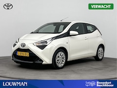 Toyota Aygo - 1.0 VVT-i x-play | Apple Carplay-Android Auto | Parkeercamera |